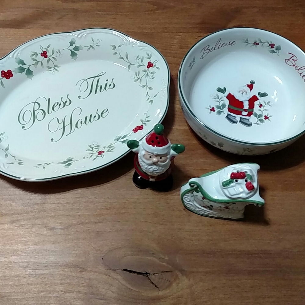 Pfaltzgraff Winterberry set